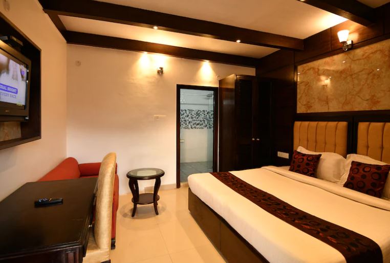 Hotel Mount N Lake, Nainital 3