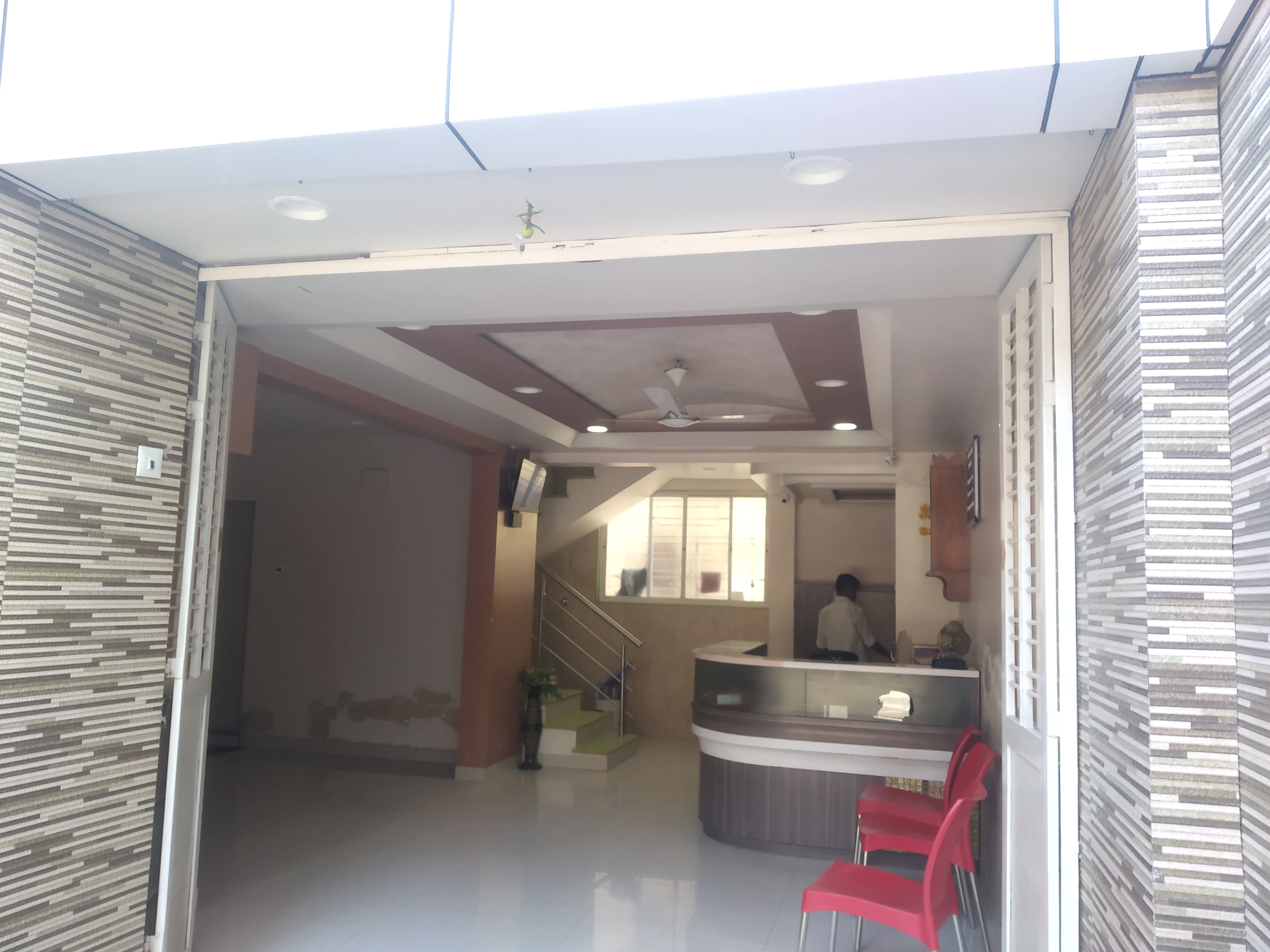 HOTEL ABHAY PALACE, Ahmednagar 4