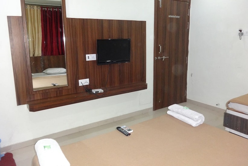 Hotel Sai Arpan, Shirdi 4