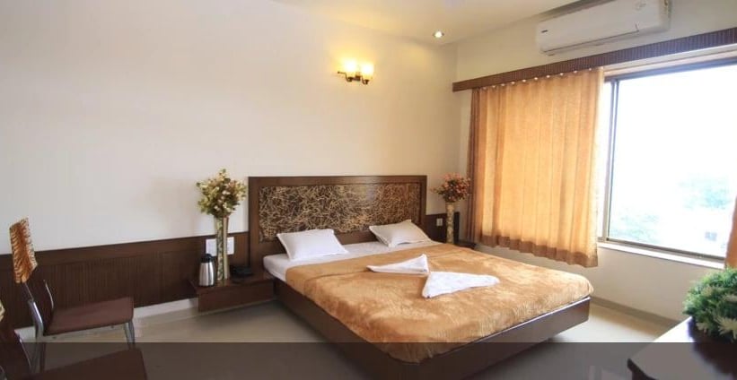 Hotel Mandai Palace, Shirdi 1