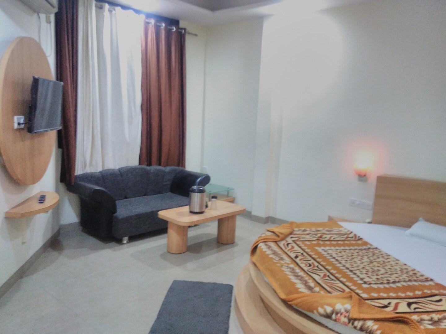 Hotel 5 arches, Pachmarhi 5