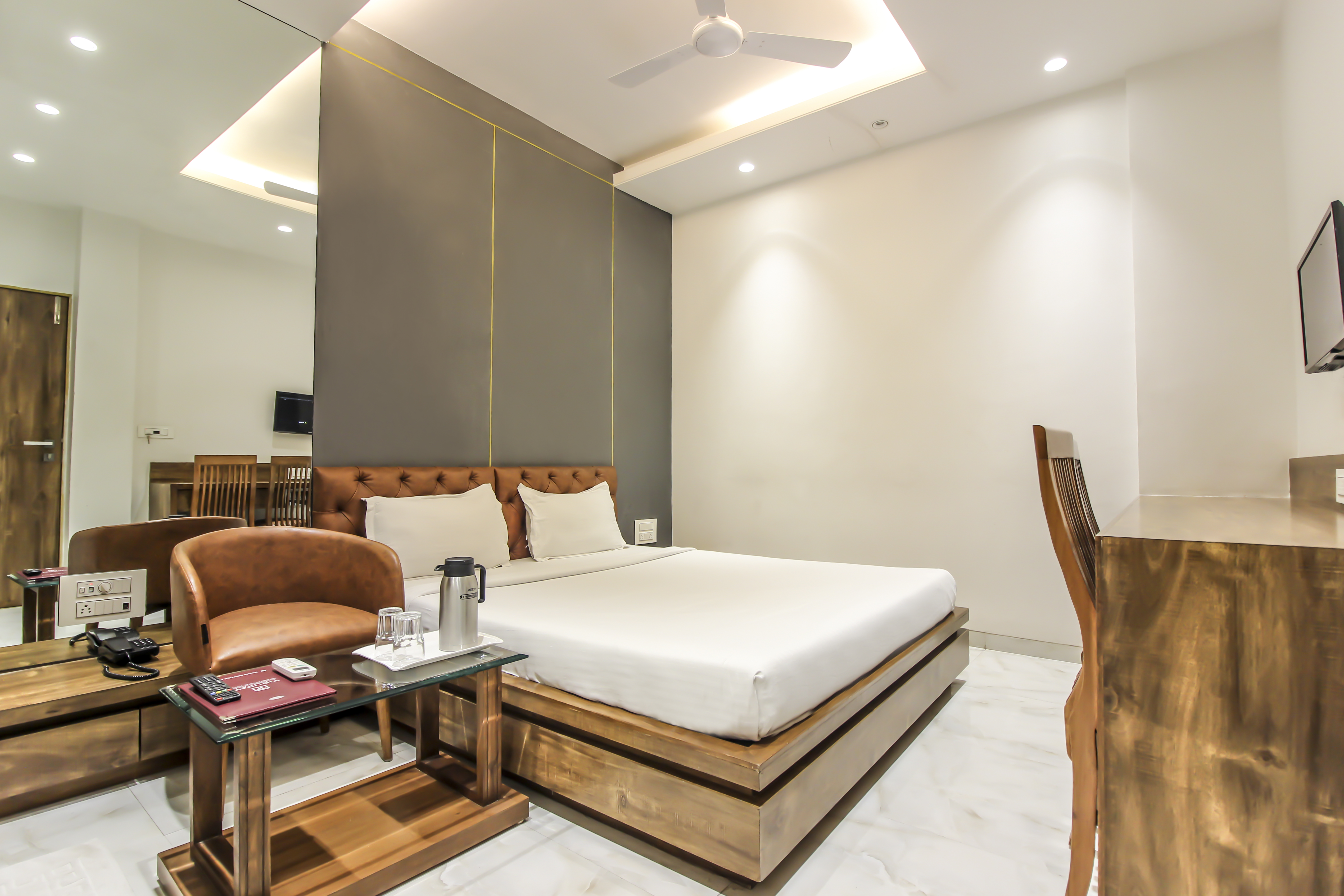 Tirupati International Hotel, Surat 3