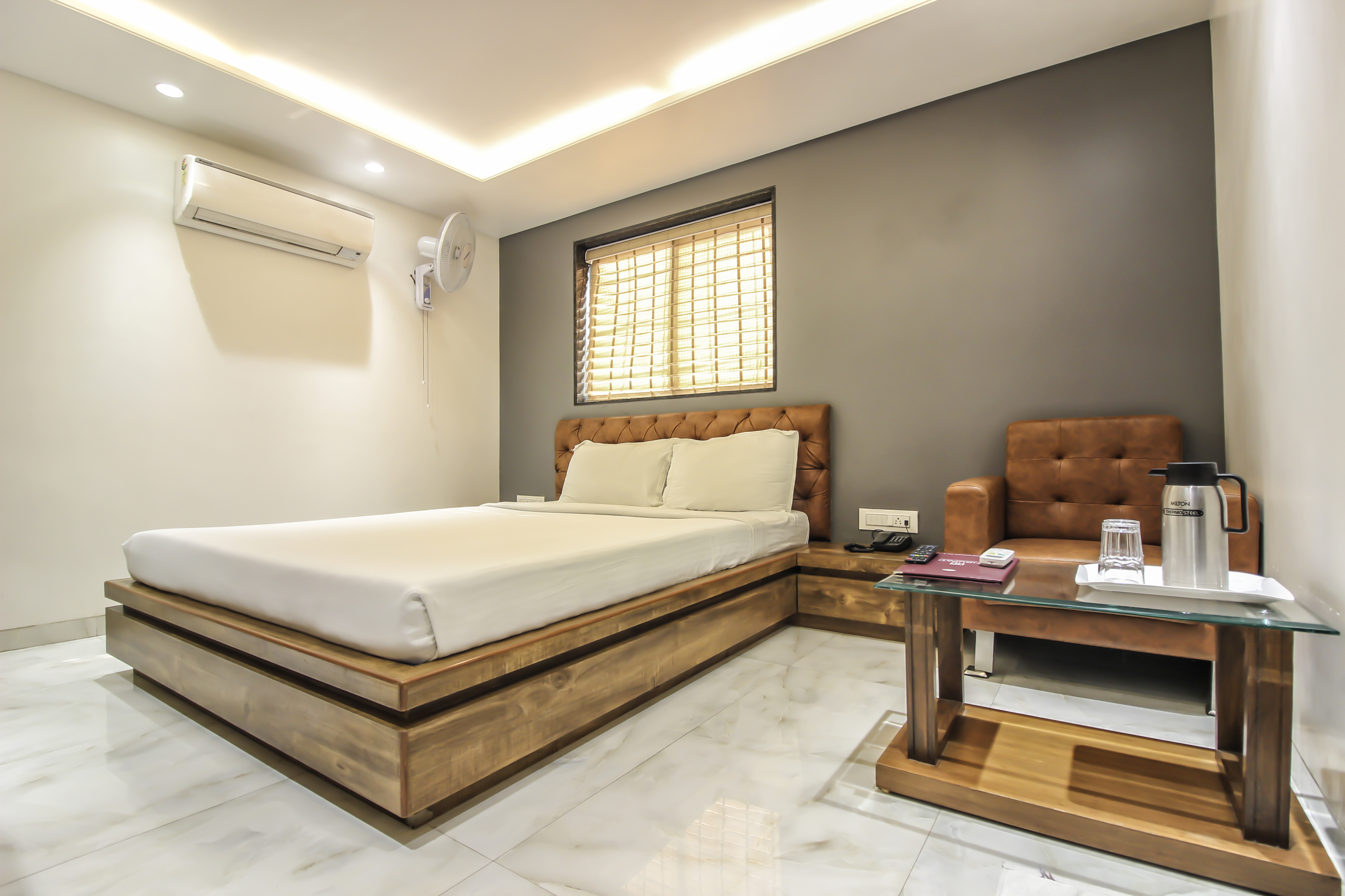 Tirupati International Hotel, Surat 5