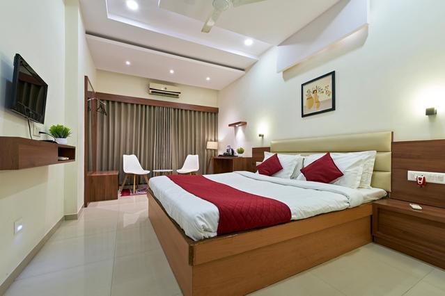 Hotel Sai Deluxe, Sangli 2