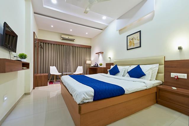Hotel Sai Deluxe, Sangli 4