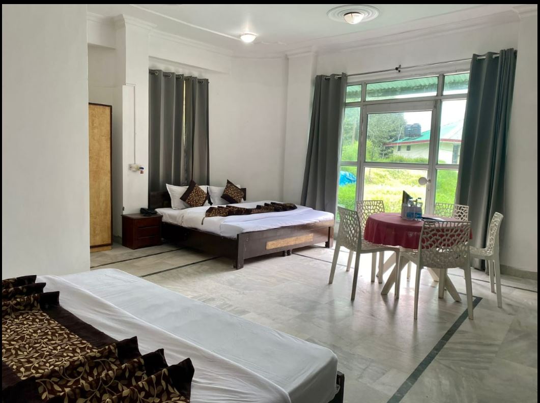 Hotel Snow Retreat, Dharamshala 3
