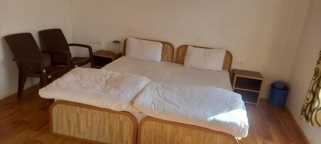 Zawa Guest House, Leh 4