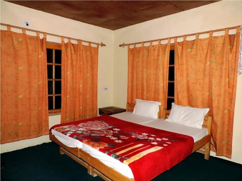 A.O Guest house sumoor Nubra, Leh 2