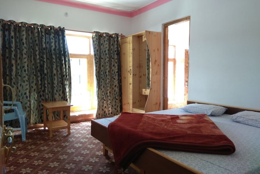 Otsal Home Stay Merak, Pangong 4