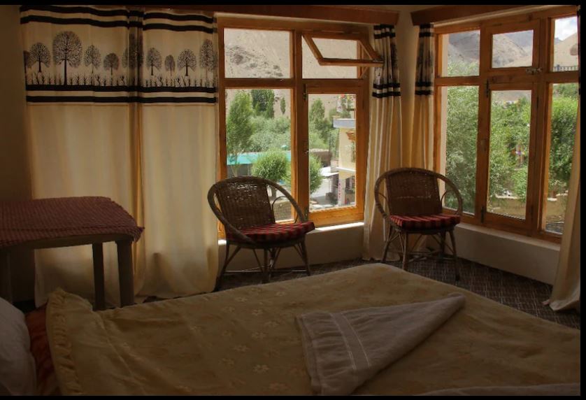 Siachen guest house lamayuru, Leh 4