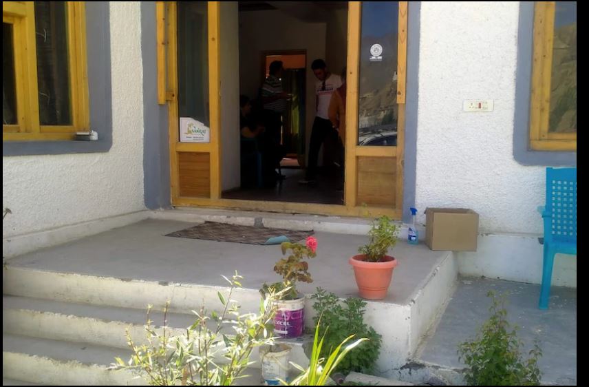Amchi Guest house lamayuru, Leh 4