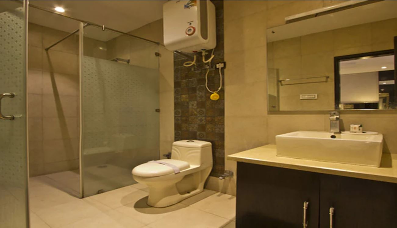 Hotel Lavish Inn Black Magic, Dharamshala 2