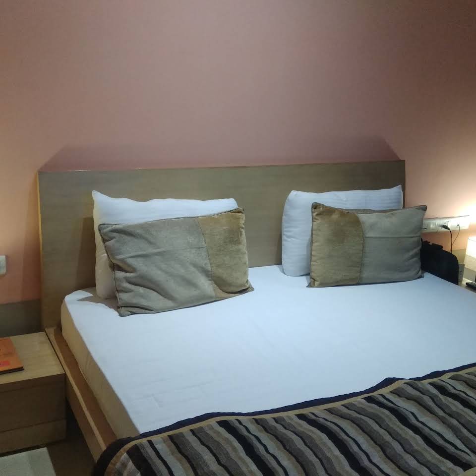 Hotel Aquamarine, Chandigarh
