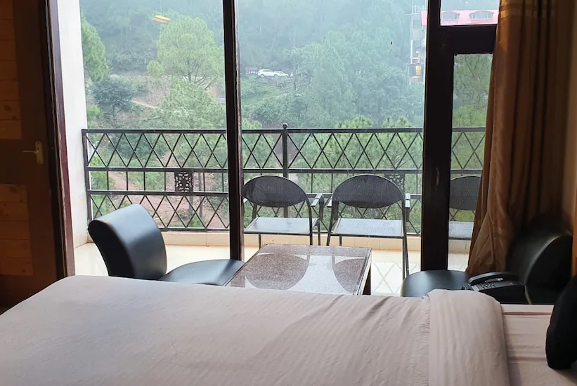 Shivalik Hotel & Resort, Kasauli 4
