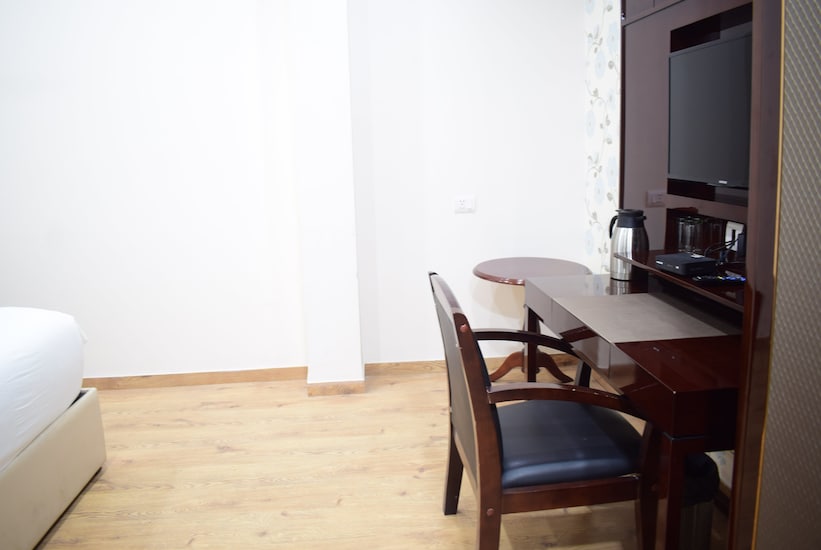 Hotel Naveen Continental, Allahabad 4