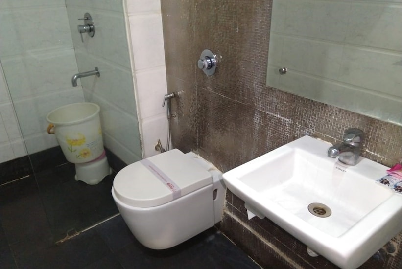 Hotel Naveen Continental, Allahabad 5