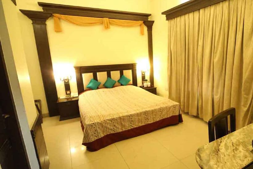 Hotel Allahabad Regency, Allahabad 2
