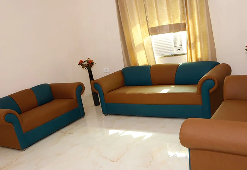 Club Riviera, Budaun 4
