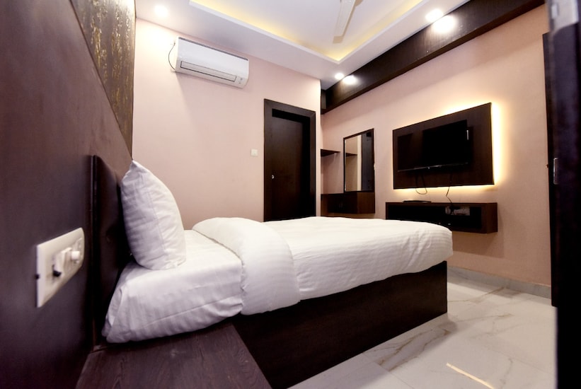 Hotel V K Inn, Allahabad 3