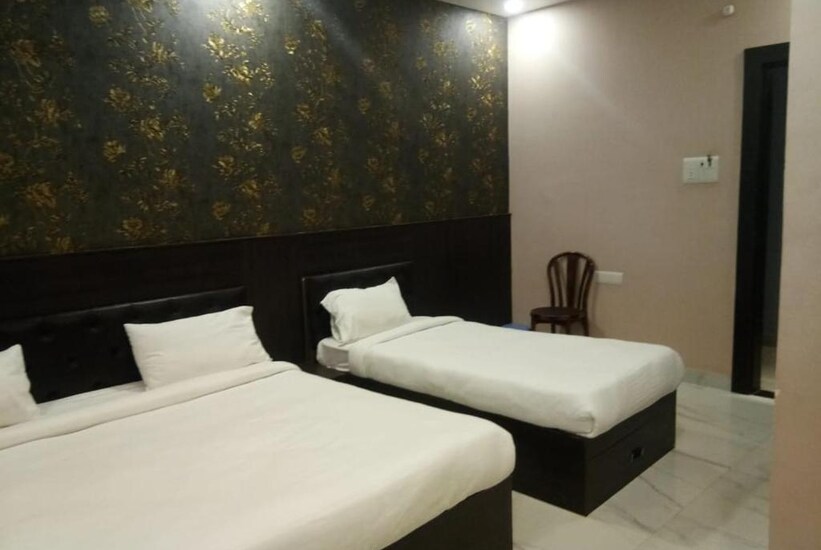 Hotel V K Inn, Allahabad 4