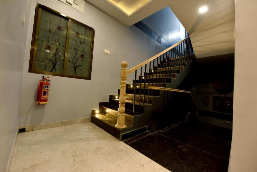 Hotel V K Inn, Allahabad 5
