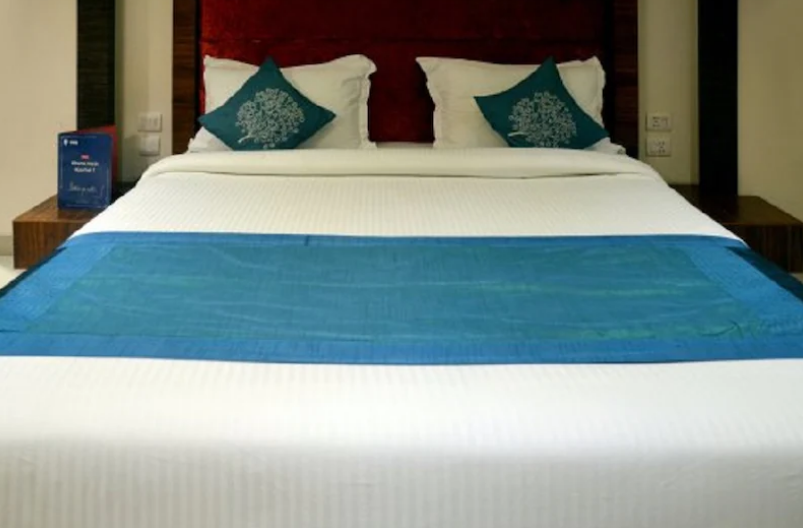 Hotel Red Carlton, Kanpur 5