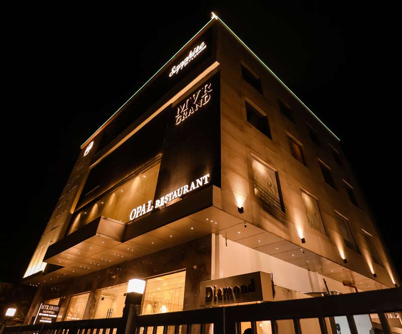 Hotel MVR Grand, Kanpur 4