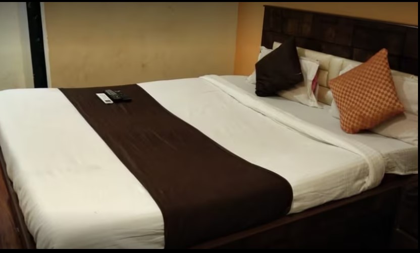 HOTEL VRUNDAVAN LODGE, Pune 4