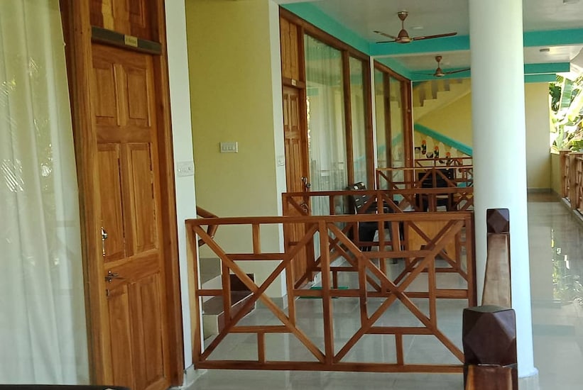 The Ocean Blue Resort, Havelock Island 4