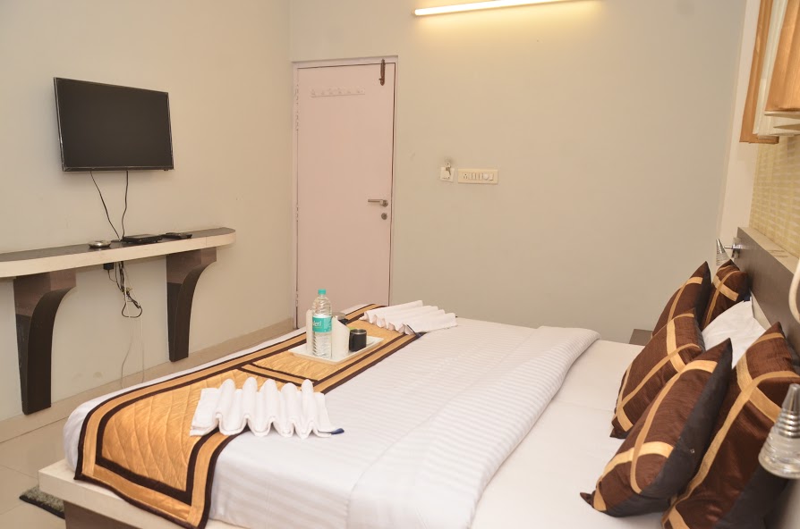 Standard Room with Window