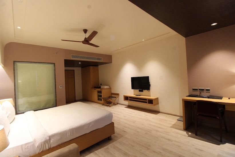 Hotel Charan Plaza, Lucknow 5
