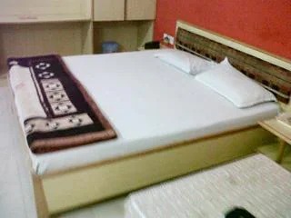 Hotel Shreenath Inn, Jhansi 3
