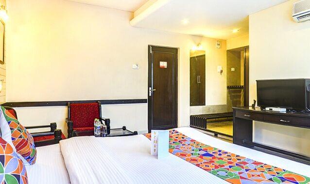 Fab Hotel Gharonda Residency, Pune 5