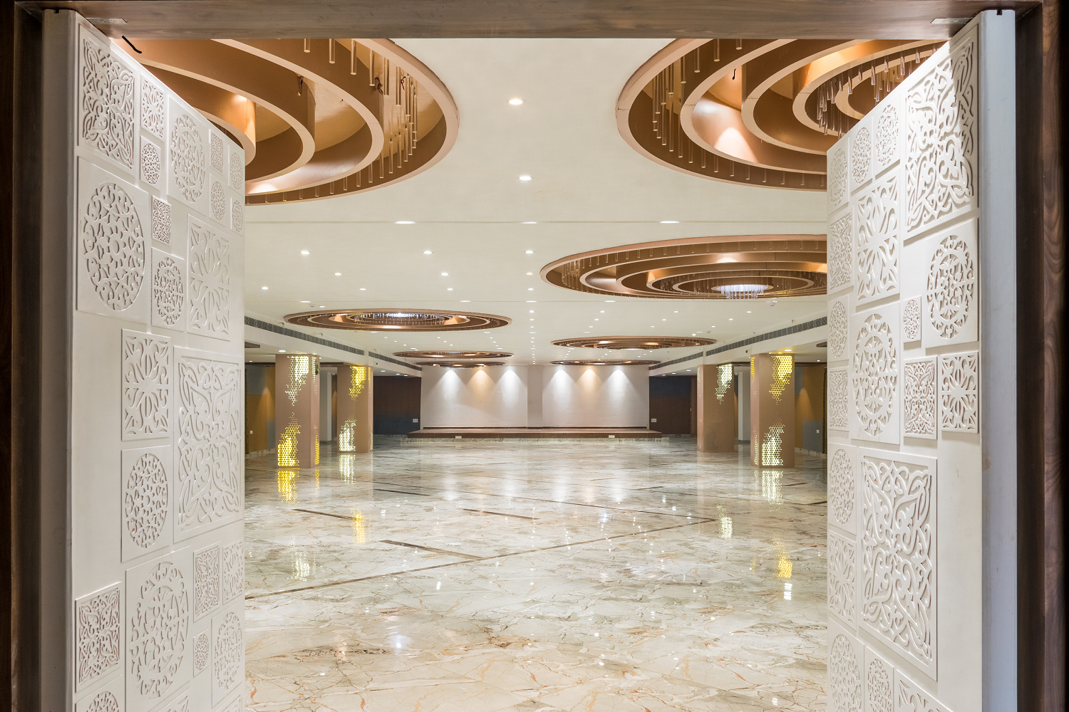 Meridian Hotel and Banquet, Surat 4