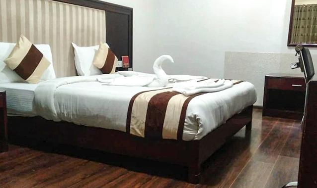 Fab Hotel Prime Dev Aadi, Ahmedabad 3