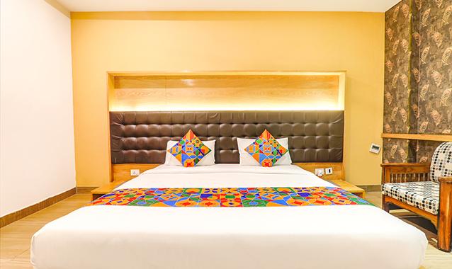 Fab Hotel Prakash Inn, Lucknow 4