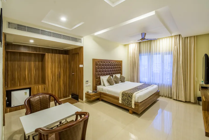 Ostin Viceroy Grand, Guntur 5