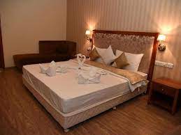 Palm Greens Club, Kheda 3