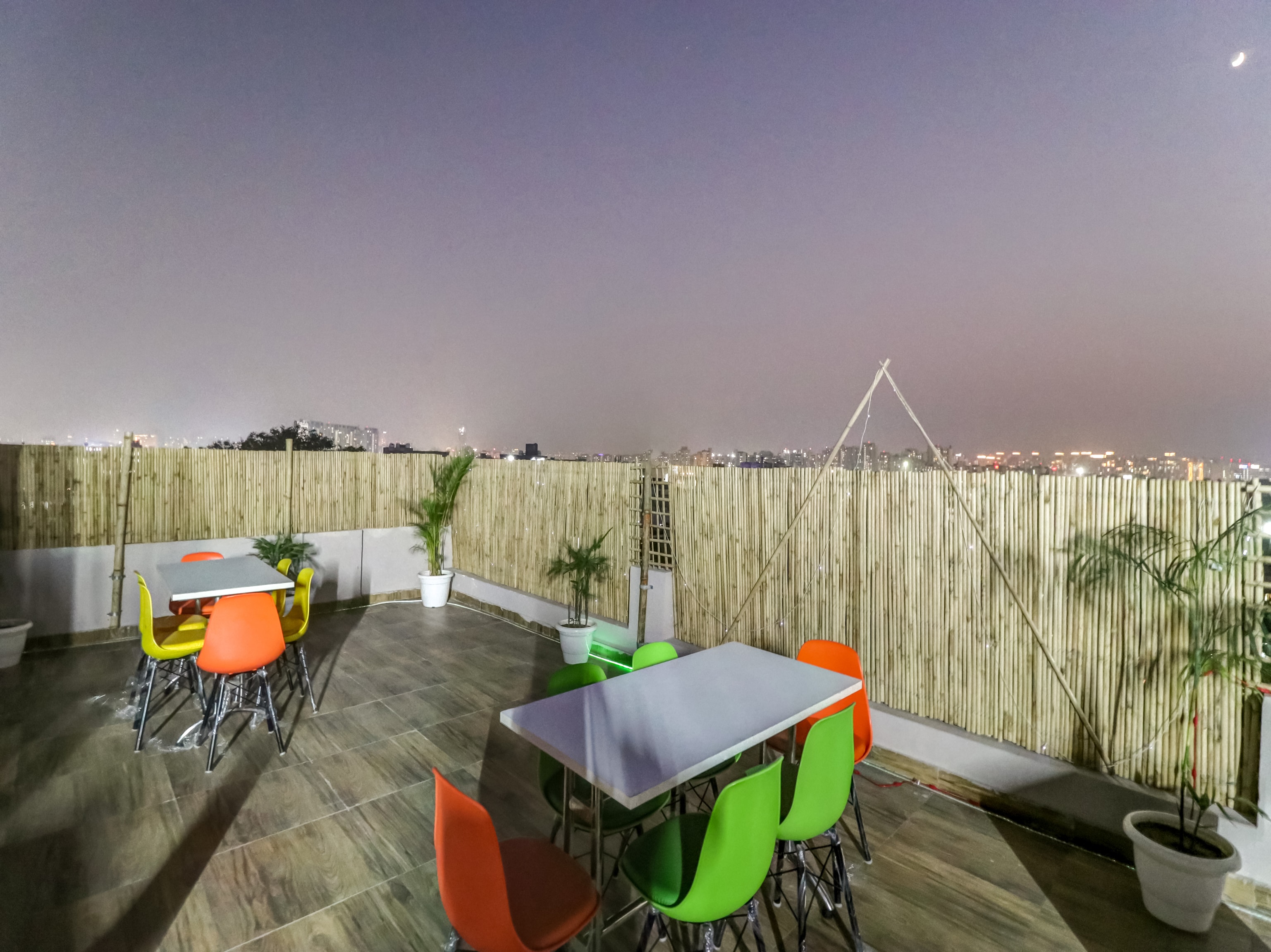 Townhouse 513 Hotel Skylight, Gurgaon 3