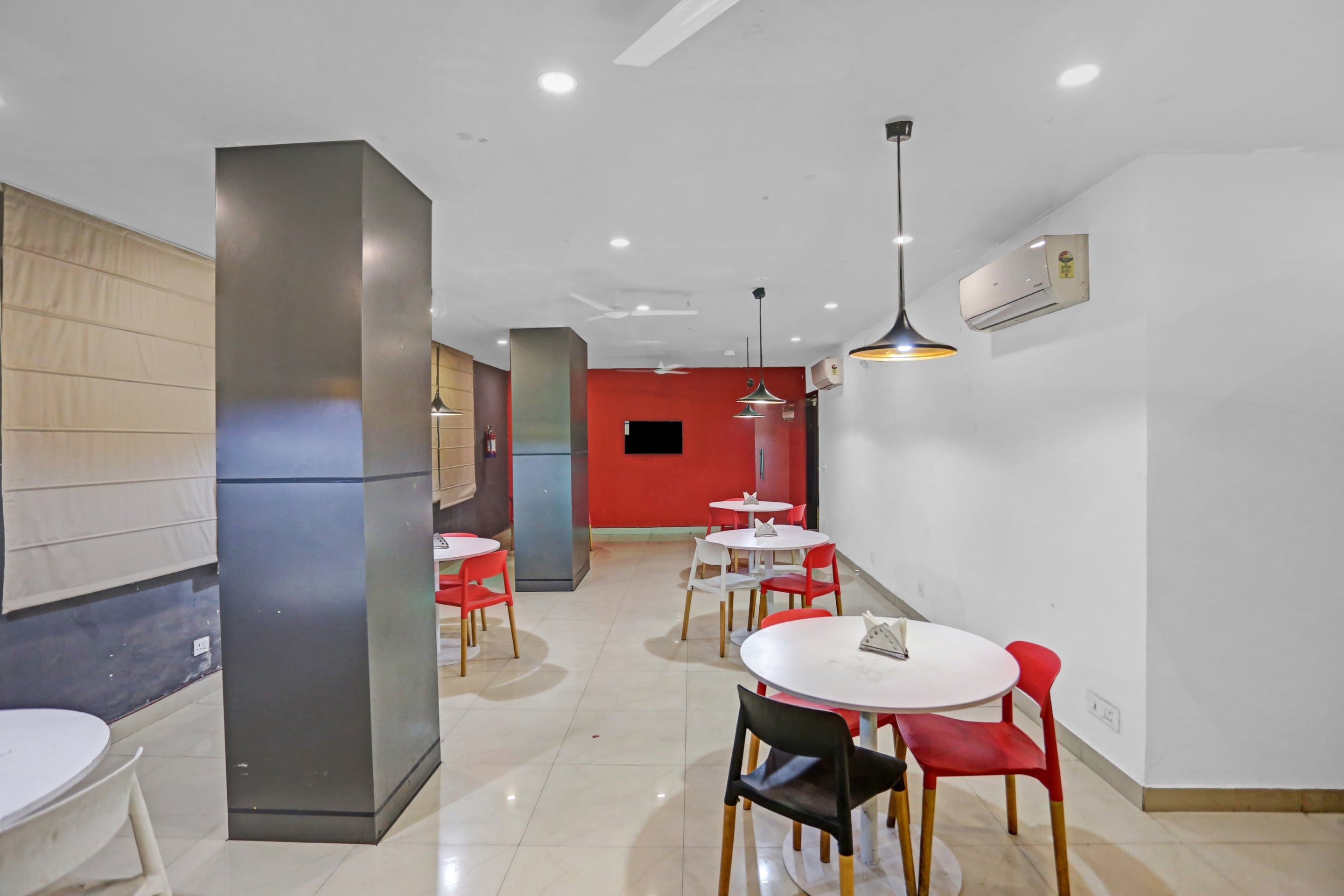 OYO Townhouse 475 Nangal Raya Pankha Road, New Delhi 3