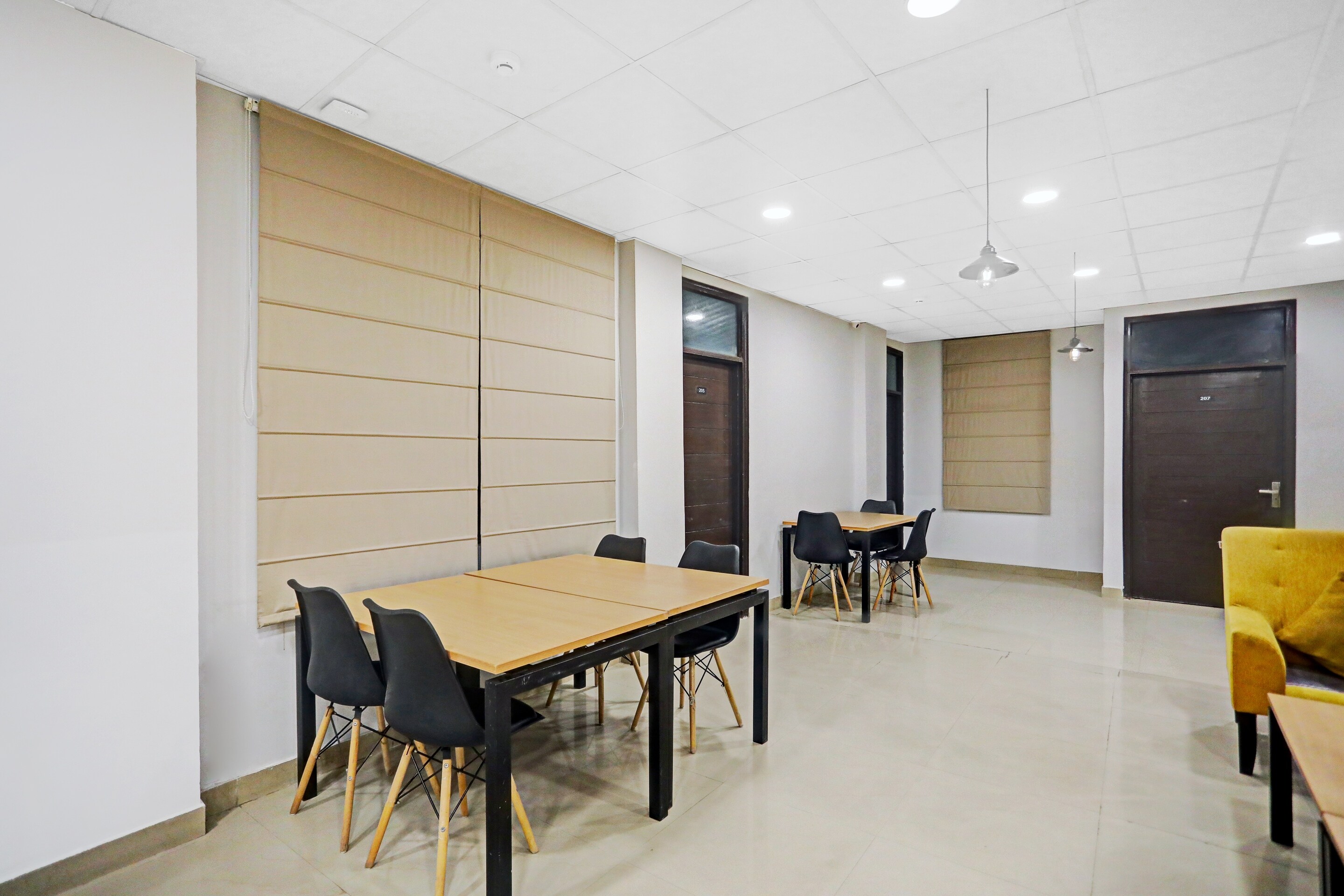 Collection O 75497 Agniv Residency, New Delhi 4