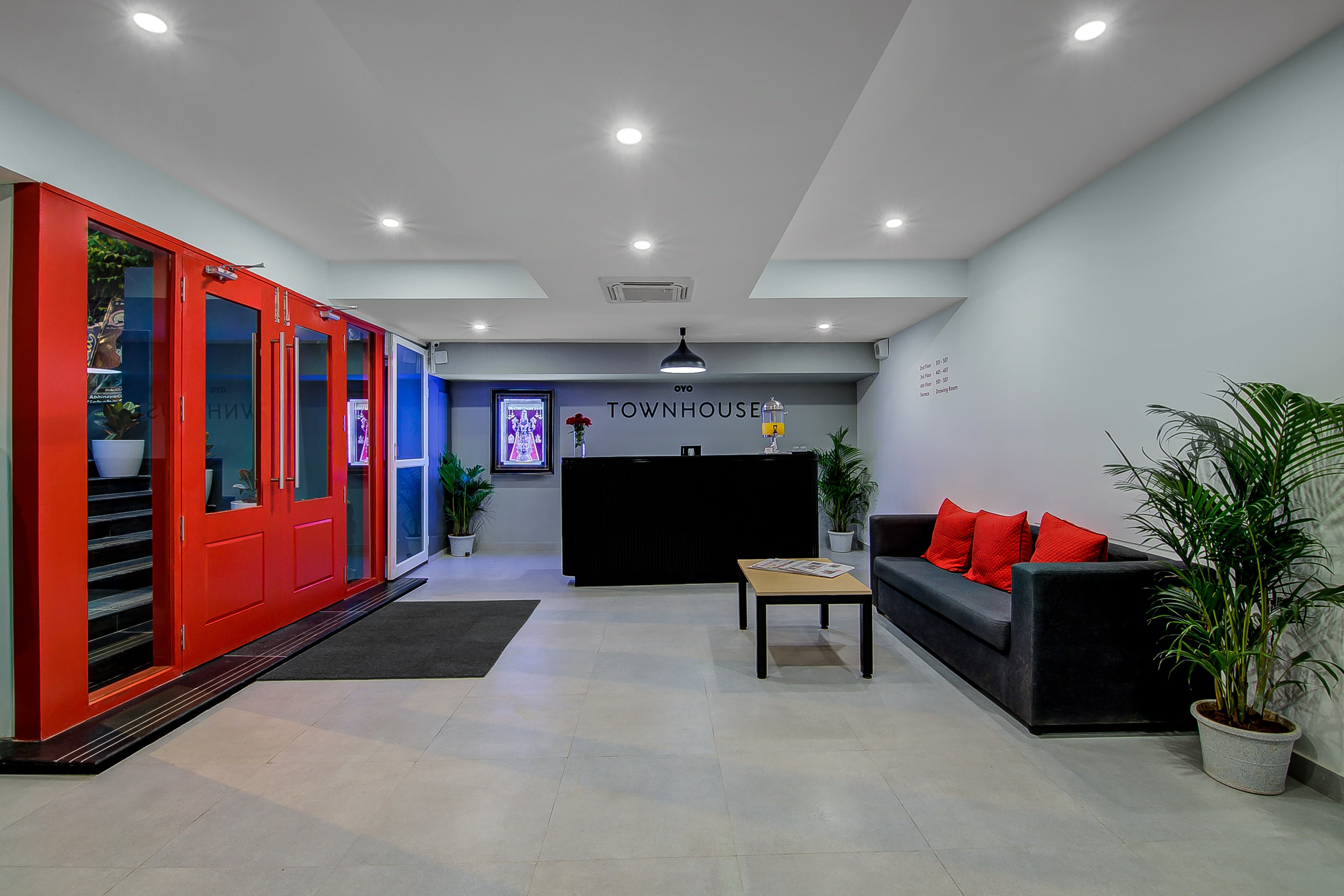 OYO Townhouse 040 Global Village Tech Park, Bangalore 2