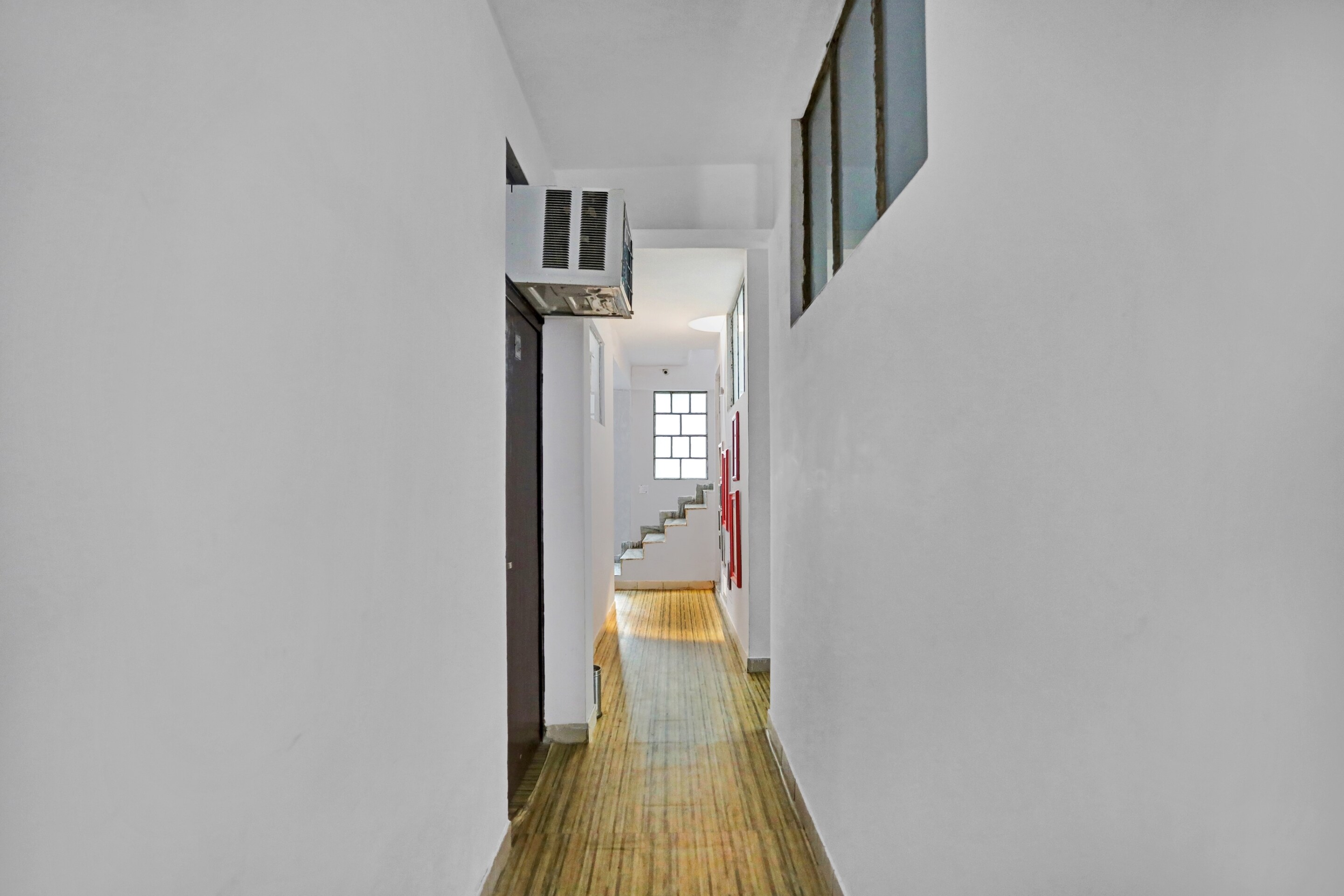OYO Townhouse 433 JPS, New Delhi 3