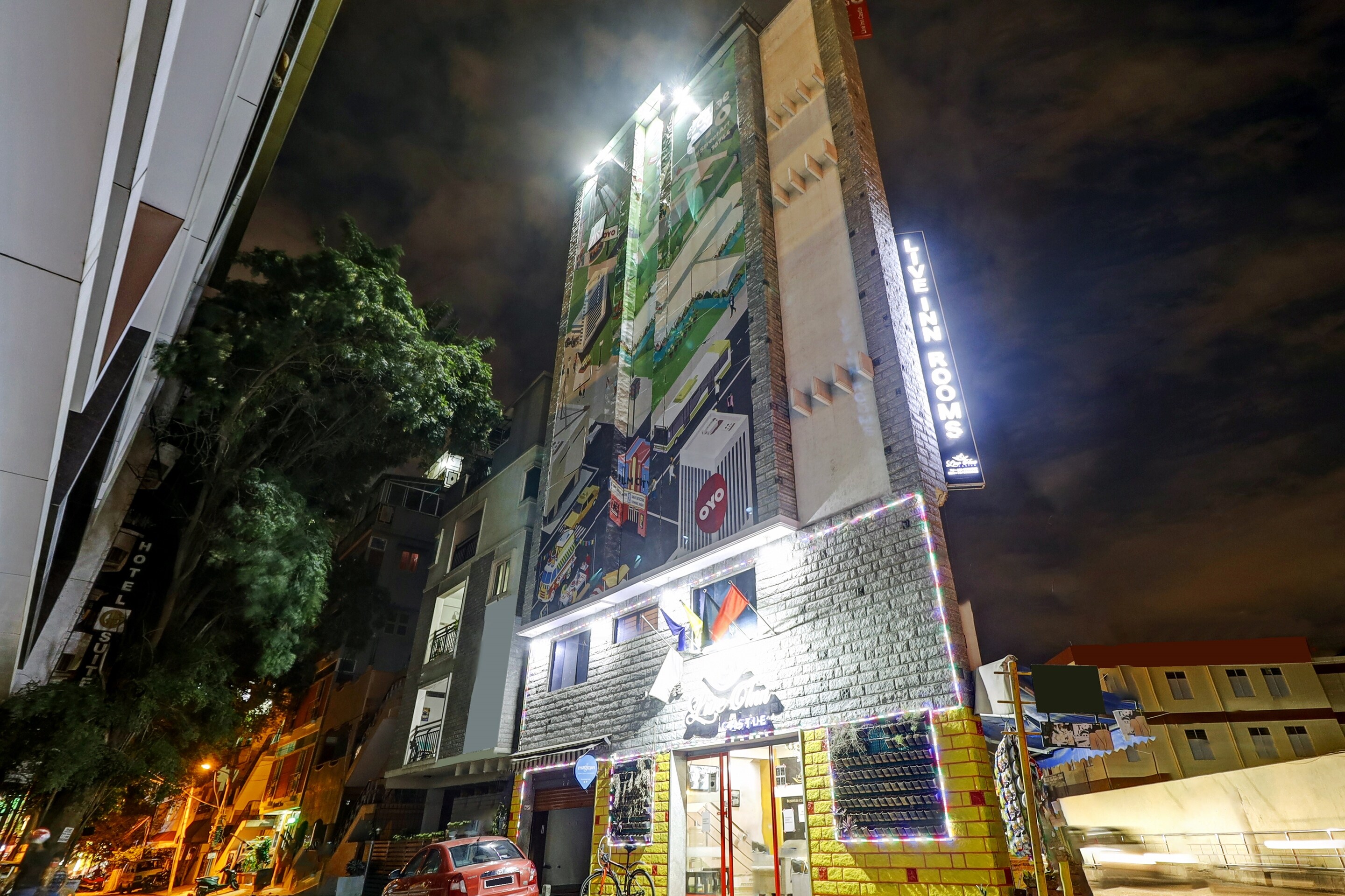 OYO Townhouse 82047 SRK Live Inn Castle, Bangalore 5