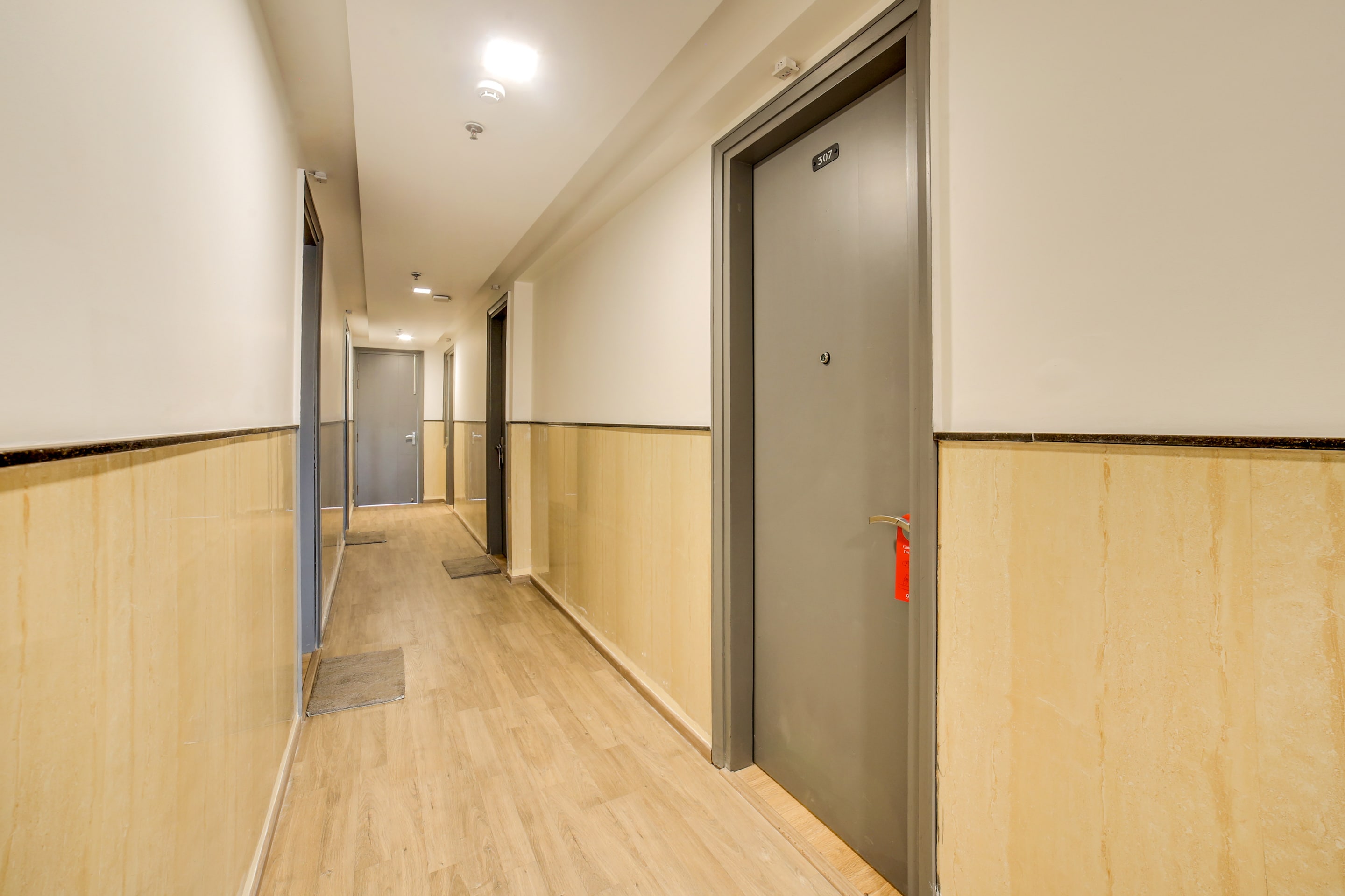 OYO Townhouse 278 Rohini, New Delhi 5