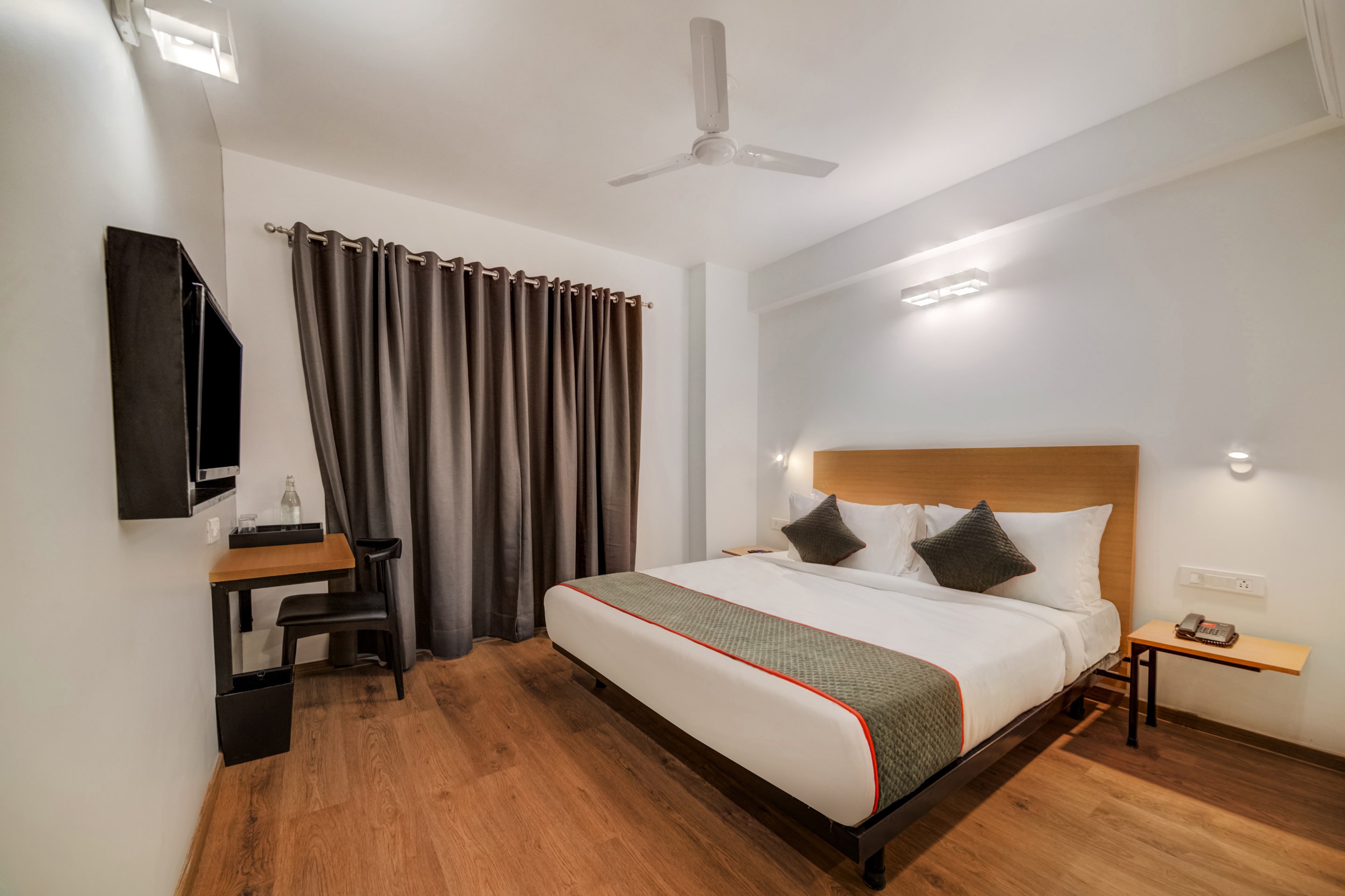 OYO Townhouse 101 Golf Course Road, Gurgaon 5