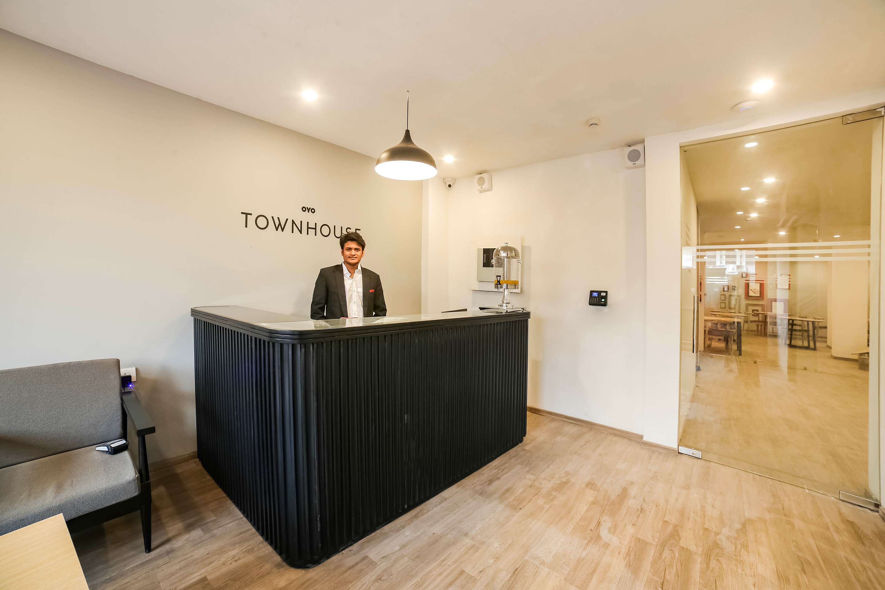 OYO Townhouse 148 Sector 46 Gurgaon, Gurgaon 5
