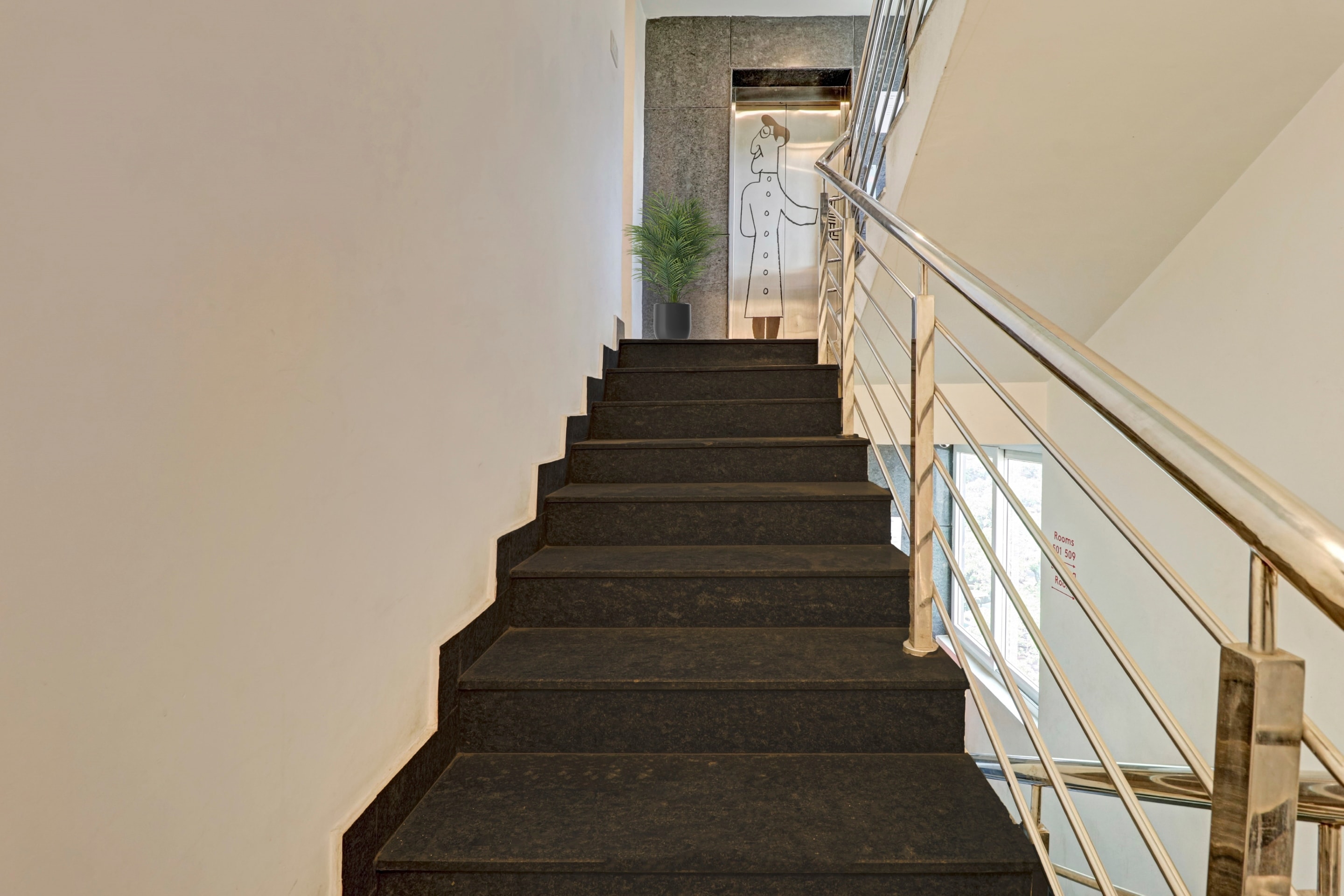 Oyo Townhouse 251 Richmond Circle, Bangalore 3