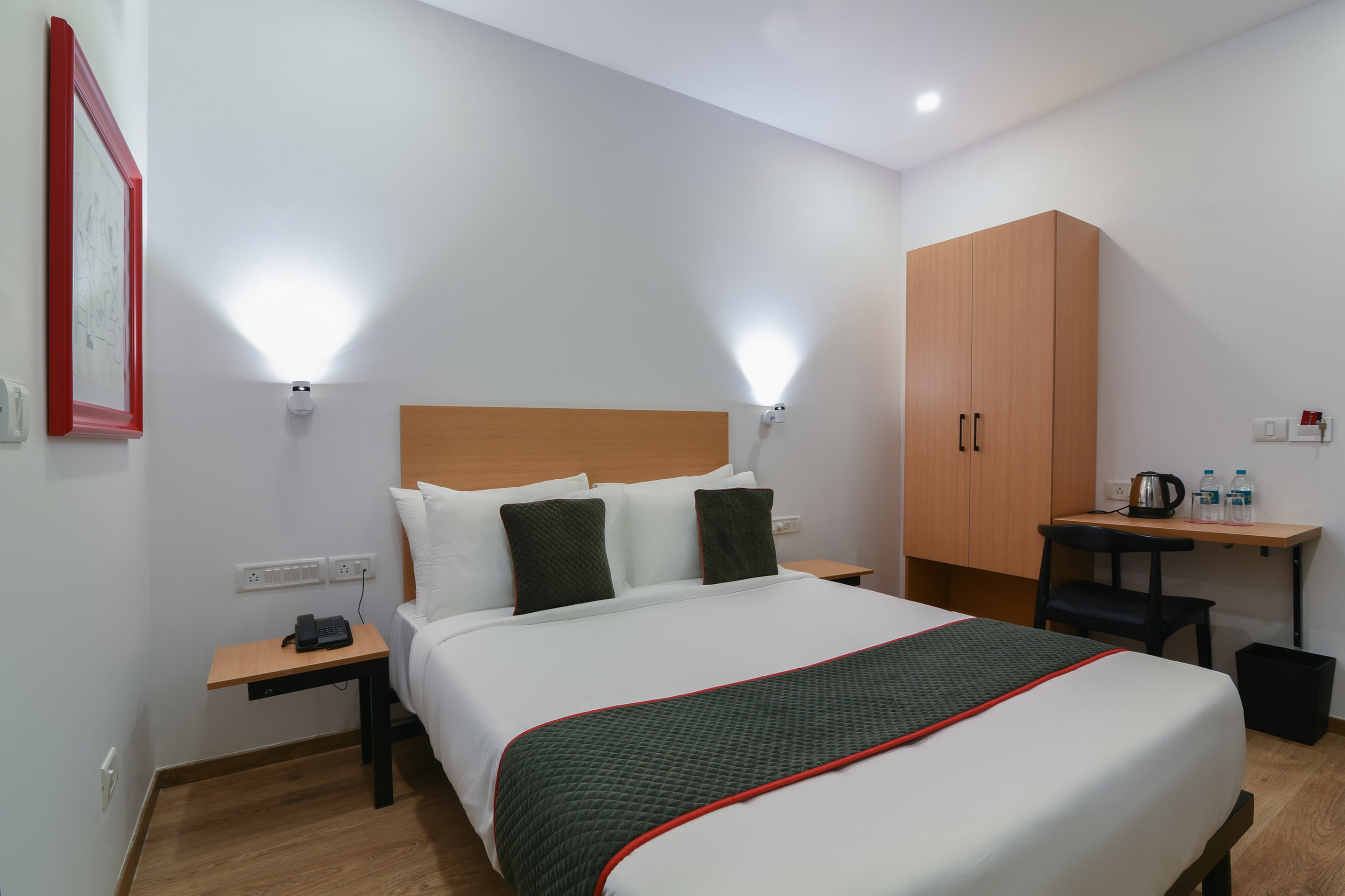 OYO Townhouse 258 Spruce Hotels Bellandur, Bangalore 3