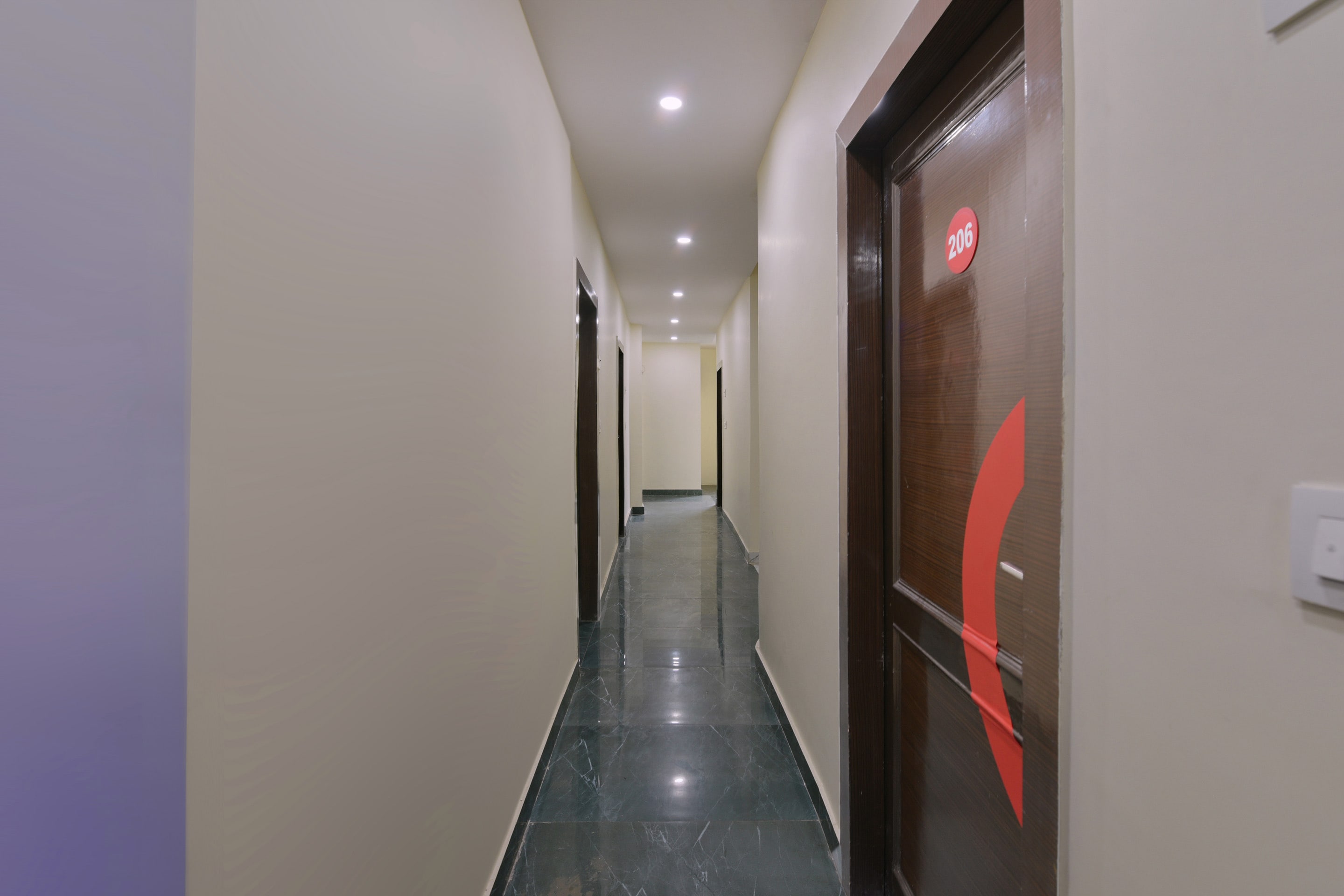 Collection O 50134 Nk Residency Kalkaji, New Delhi 4